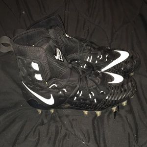 Nike men’s size 8 force savage